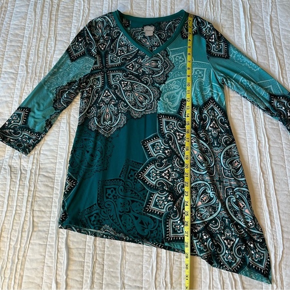 2/$30 Chico's 3/4 Sleeve Paisley Top blouse Asymmetrical Teal Blue SZ 0 = XS 4 - Picture 12 of 13